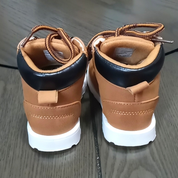 🌞🎉 Little Me Boots (NWOT) - Picture 3 of 6